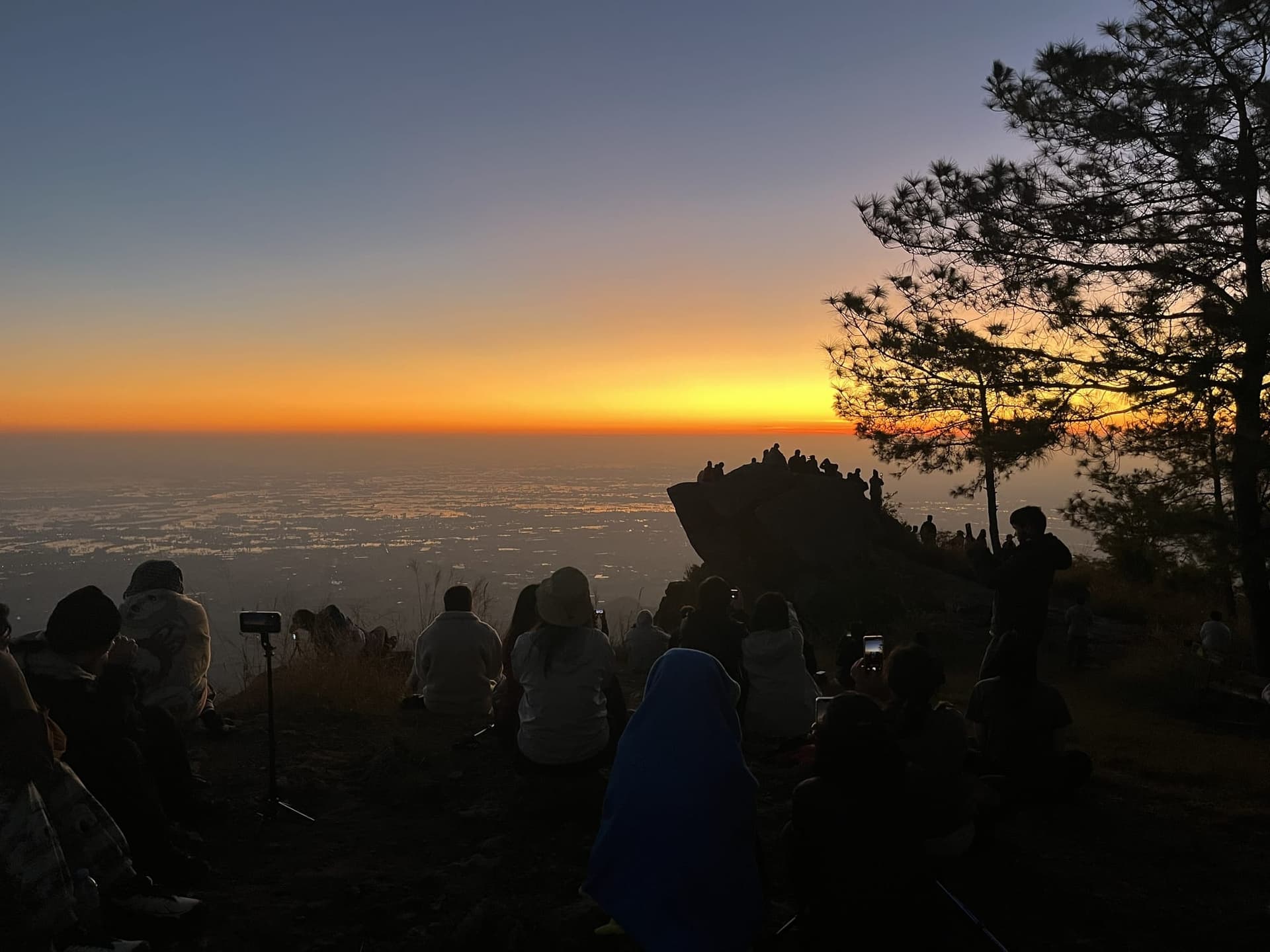 เขาหลวงสุโขทัย - รูปที่ 1